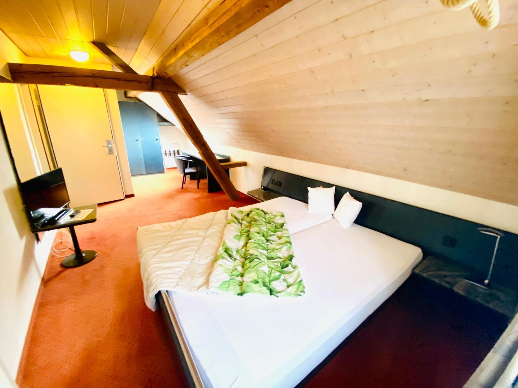 Gasthof Kreuz Egerkingen Zimmer foto